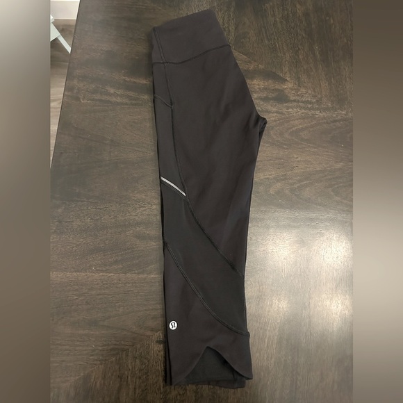 Lululemon Home Stretch Crop 19” Size 4 - Picture 4 of 10